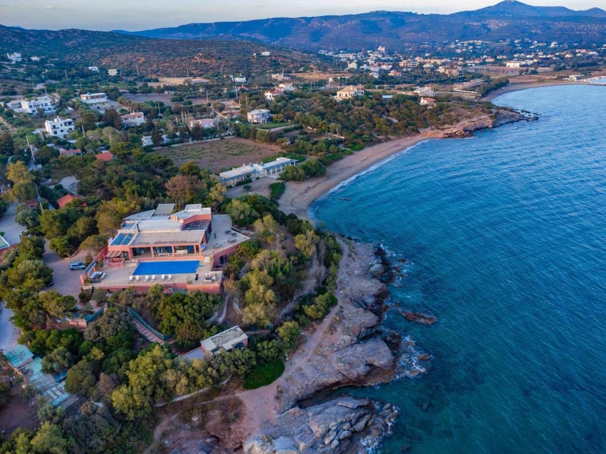 Black Diamond Beachfront Pool Villa Pasithea In Sounio, Athens Sounion Bagian luar foto