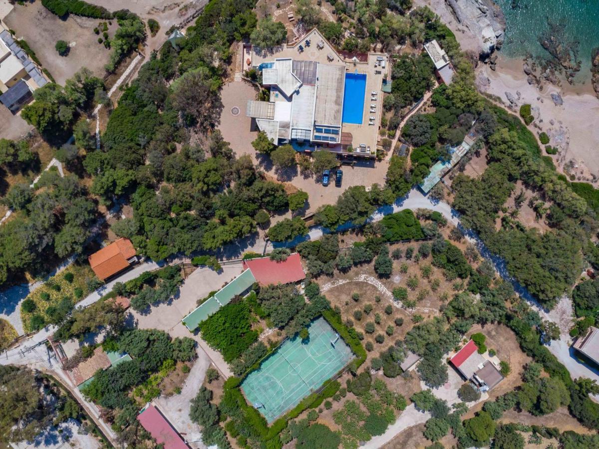 Black Diamond Beachfront Pool Villa Pasithea In Sounio, Athens Sounion Bagian luar foto
