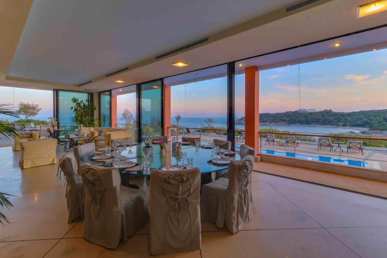 Black Diamond Beachfront Pool Villa Pasithea In Sounio, Athens Sounion Bagian luar foto