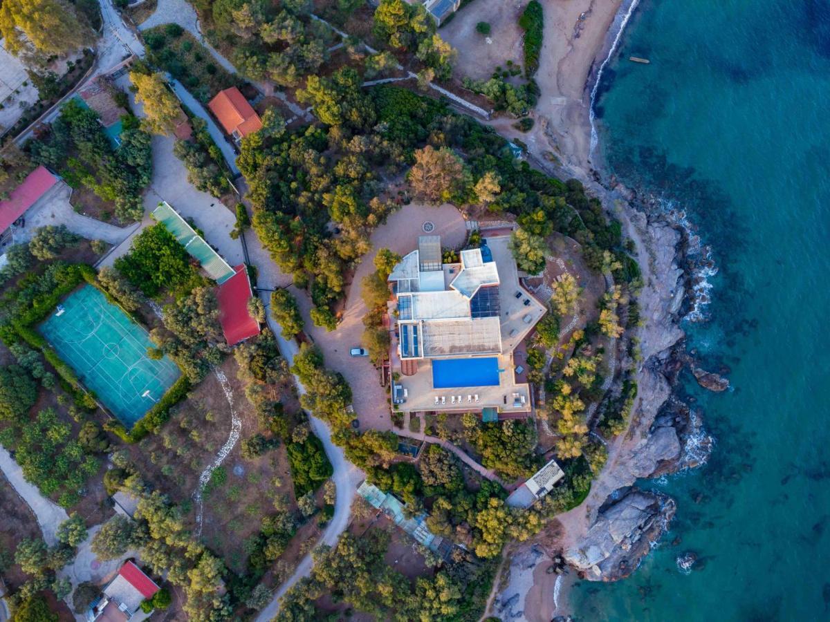 Black Diamond Beachfront Pool Villa Pasithea In Sounio, Athens Sounion Bagian luar foto